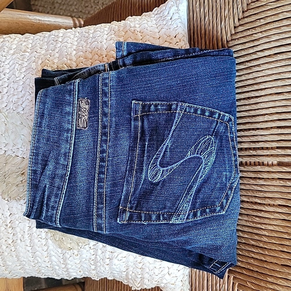 Silver Suki Capri, size 27